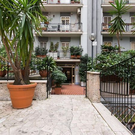 Romeeyes2020 Apartment Екстериор снимка
