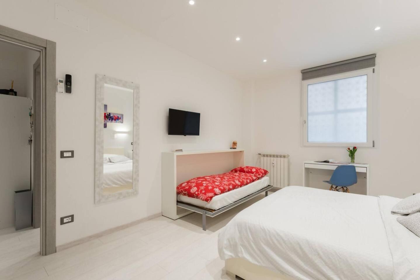 Romeeyes2020 Apartment Екстериор снимка