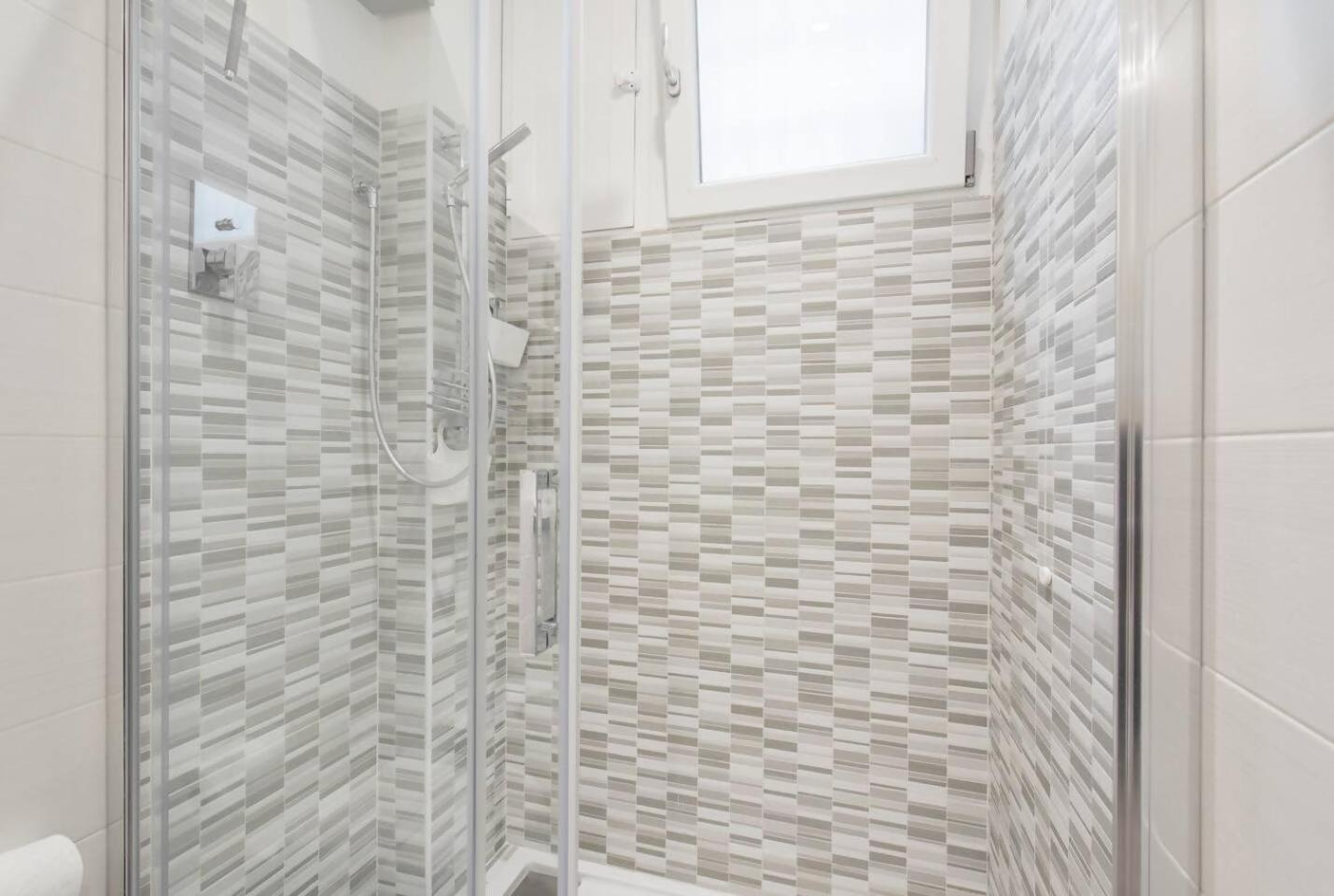 Romeeyes2020 Apartment Екстериор снимка